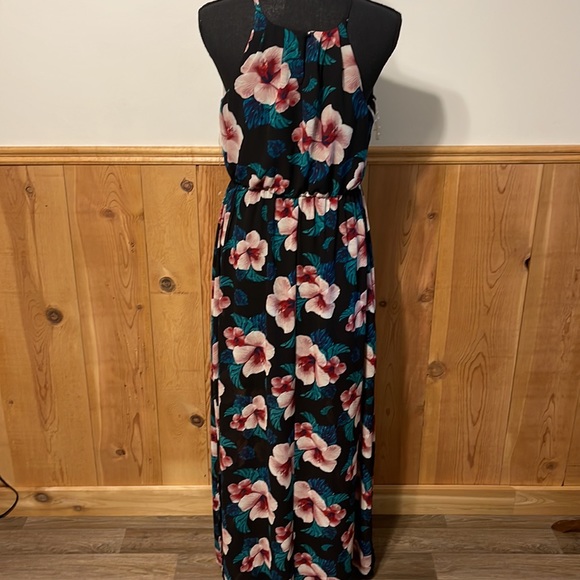 Miami Floral Maxi Dress - Picture 6 of 10